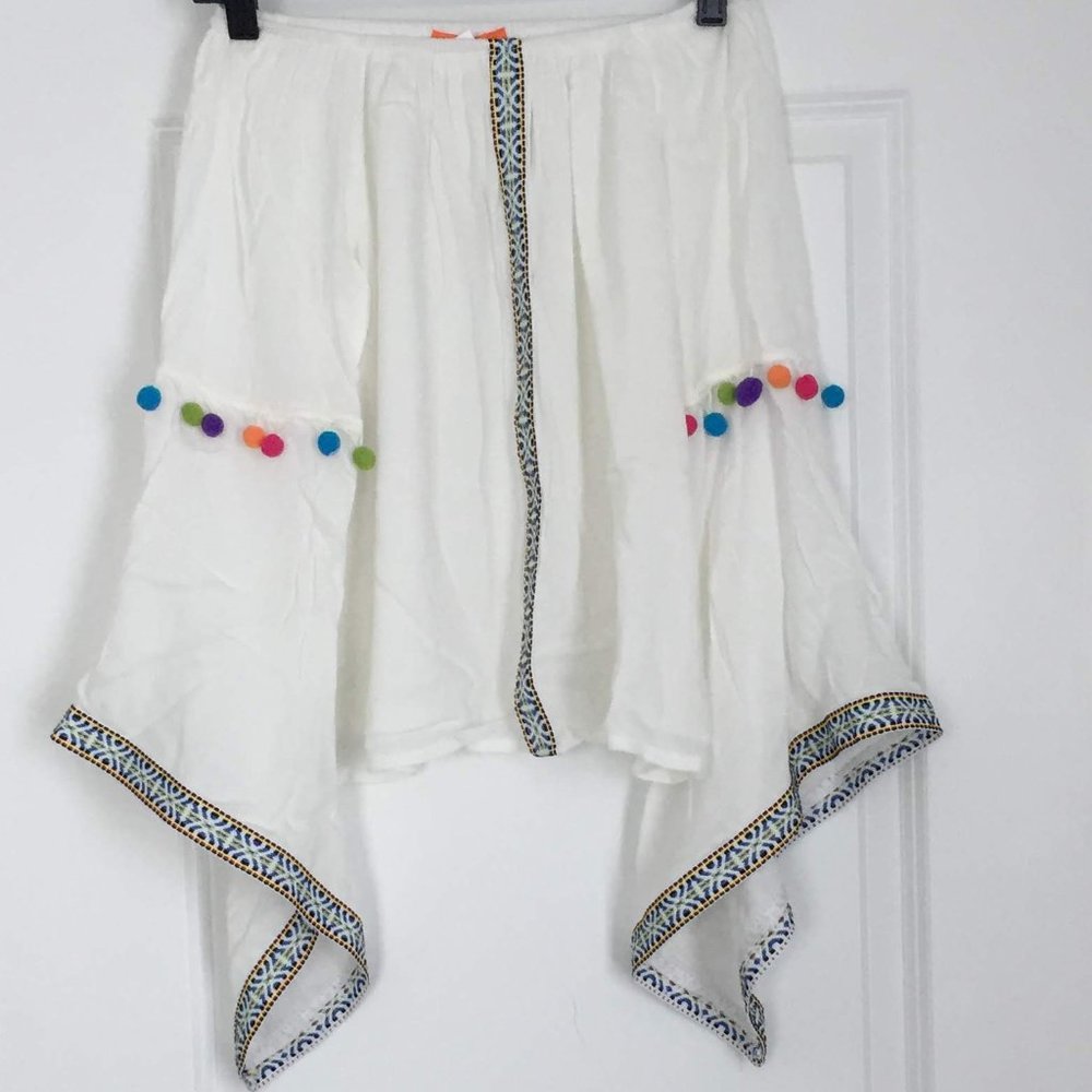 Off the shoulder bell sleeve shirt